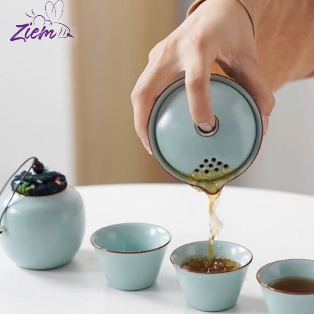 SET DE TÉ VIAJERO EN CERAMICA CON MALETA DE SINTETICO